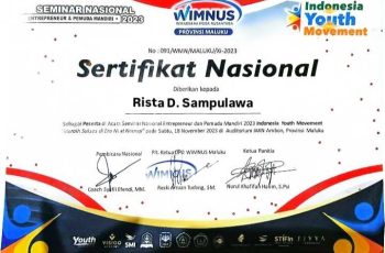 Rista D Sampulawa- Juara 1  Doprize  Konten Modal Usaha yang diberikan langsung oleh Wirausaha Muda Nasional, pada Seminar Nasional Entrepreneur dan Pemuda Mandiri