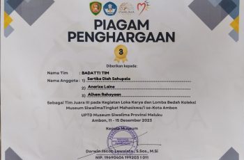 Sartika Diah Sahupala, Anarice Laine, Alham Rahayaan – Tim Juara 3, Lomba Bedah Koleksi Museum Siwalima Tingkat Mahasiswa//i se Kota Ambon